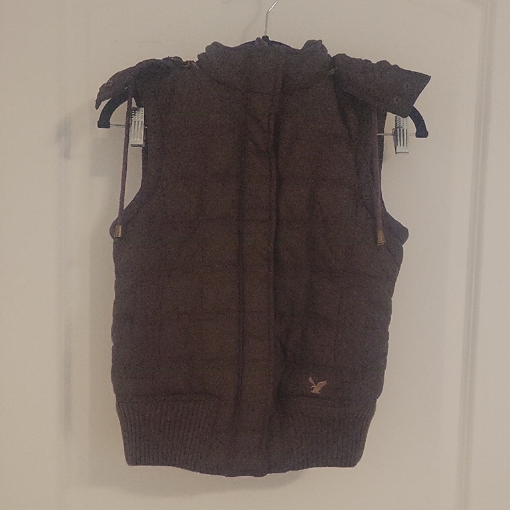 American Eagle Outfitters Brown Puffer Vest